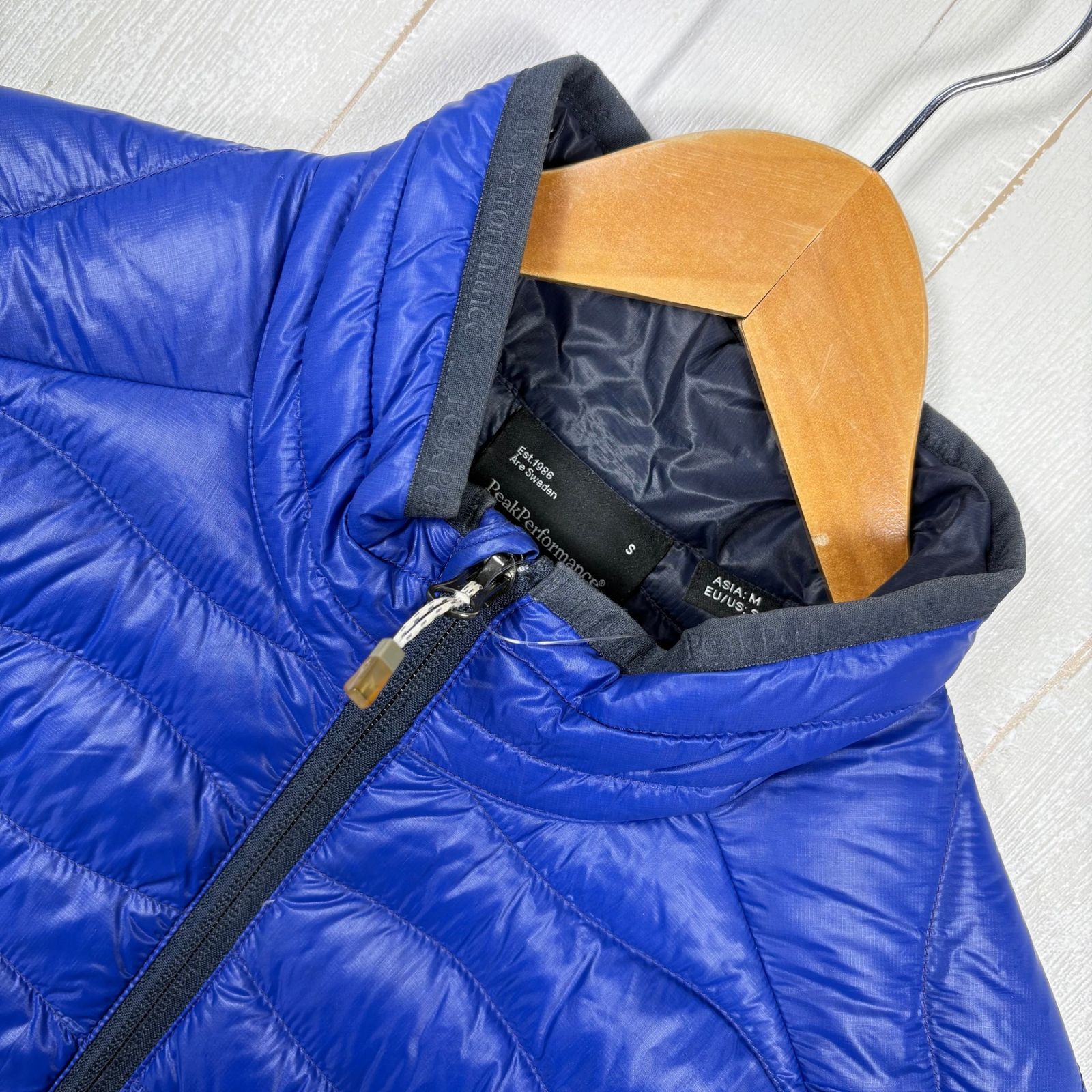  Men s ブルー系 Peak Performance ピークパフォーマンス ヘリウム ハーフジップ ダウンジャケット Helium Harf Zip Down Jacket ダウン ウェア トップス アウター ジャケット ジャケット アウター