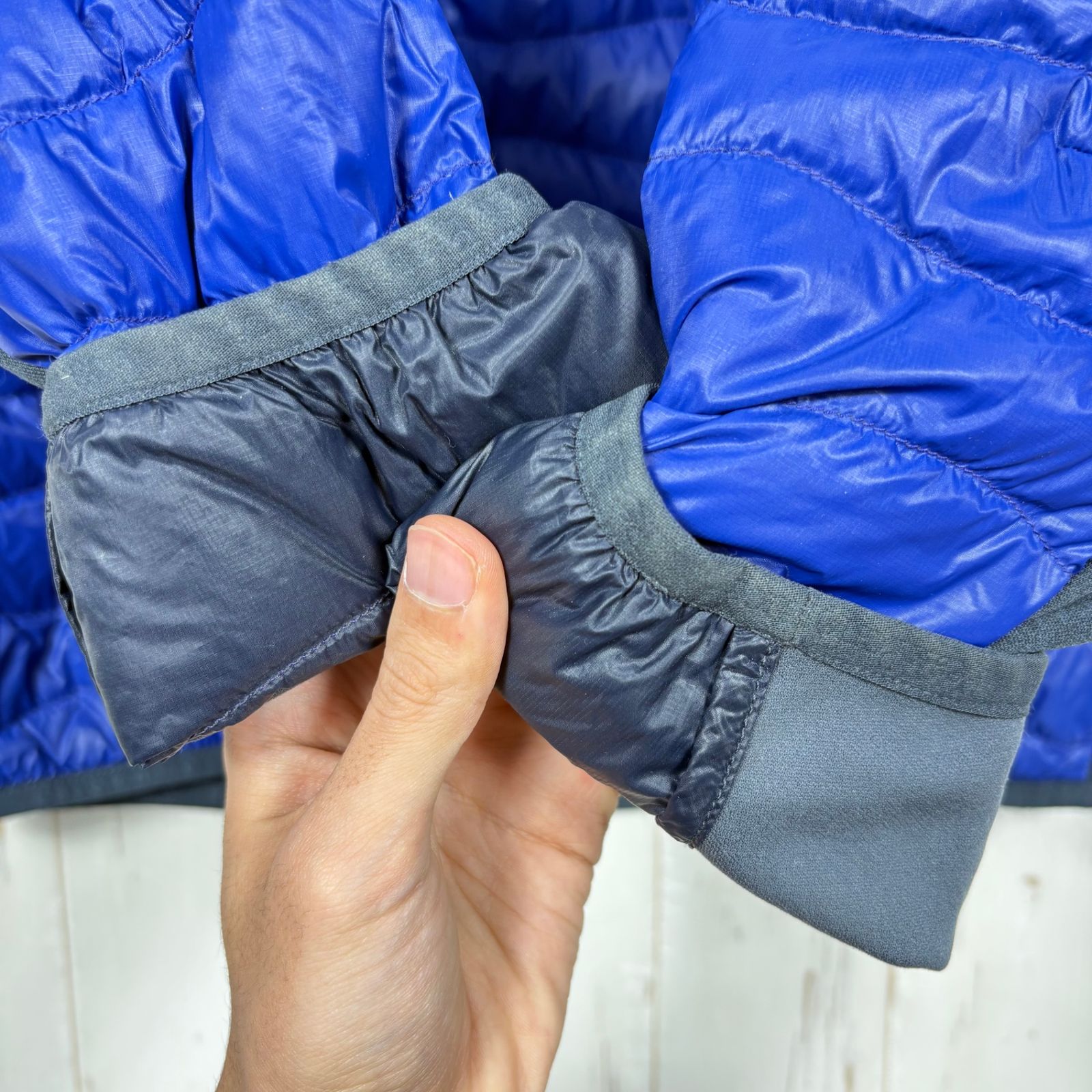 ハーフジップ ダウンジャケット