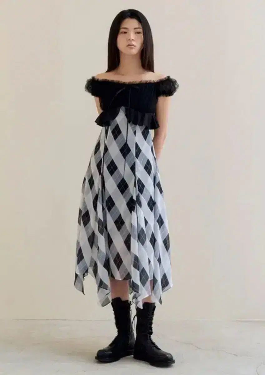 fletta 81 レイ アシンメトリー シフォン ブラック ドレス