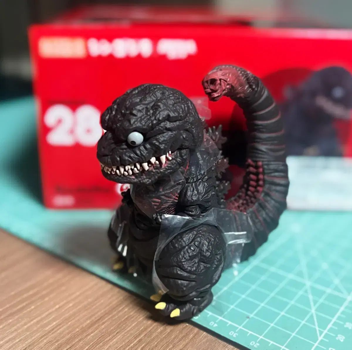 ねんどろいどシン・ゴジラ - メルカリ