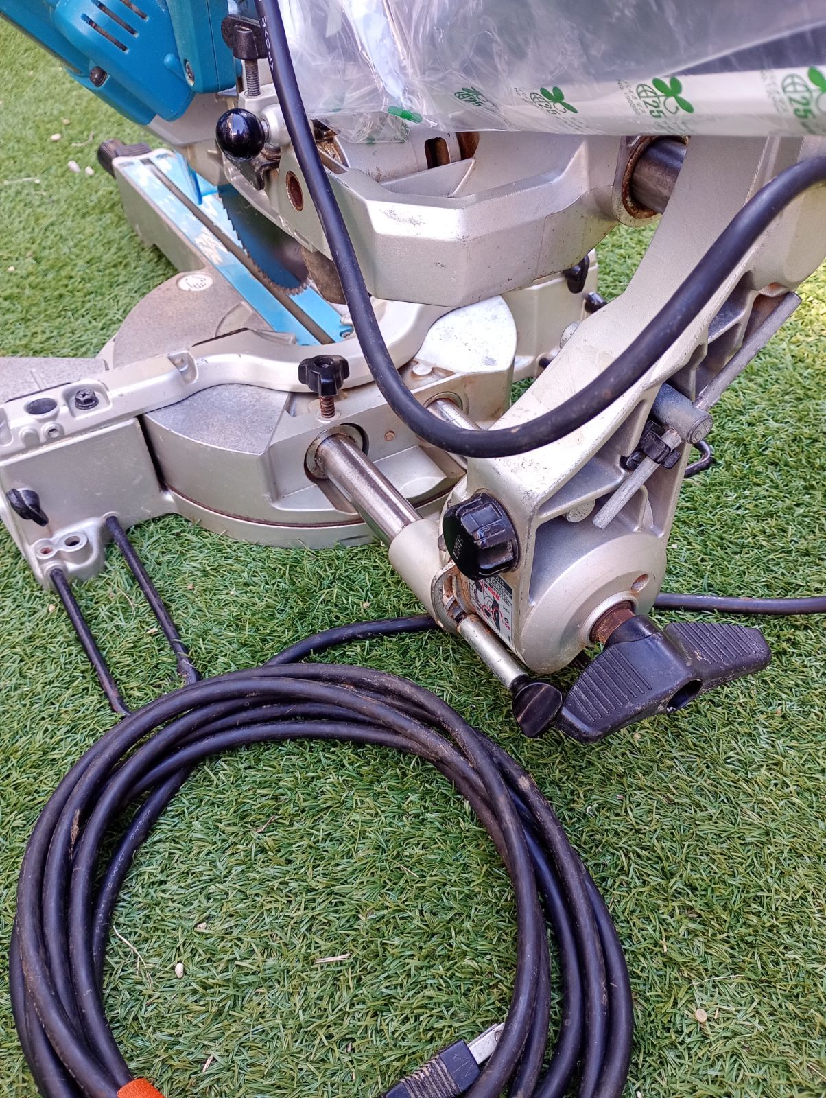 マキタ スライドマルノコ