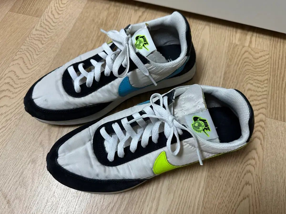 ナイキ cz 5928 100 255