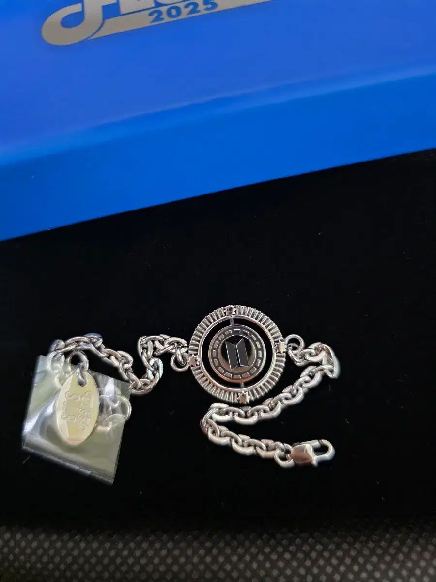 BTS FESTA 2025 ブレスレット - メルカリ