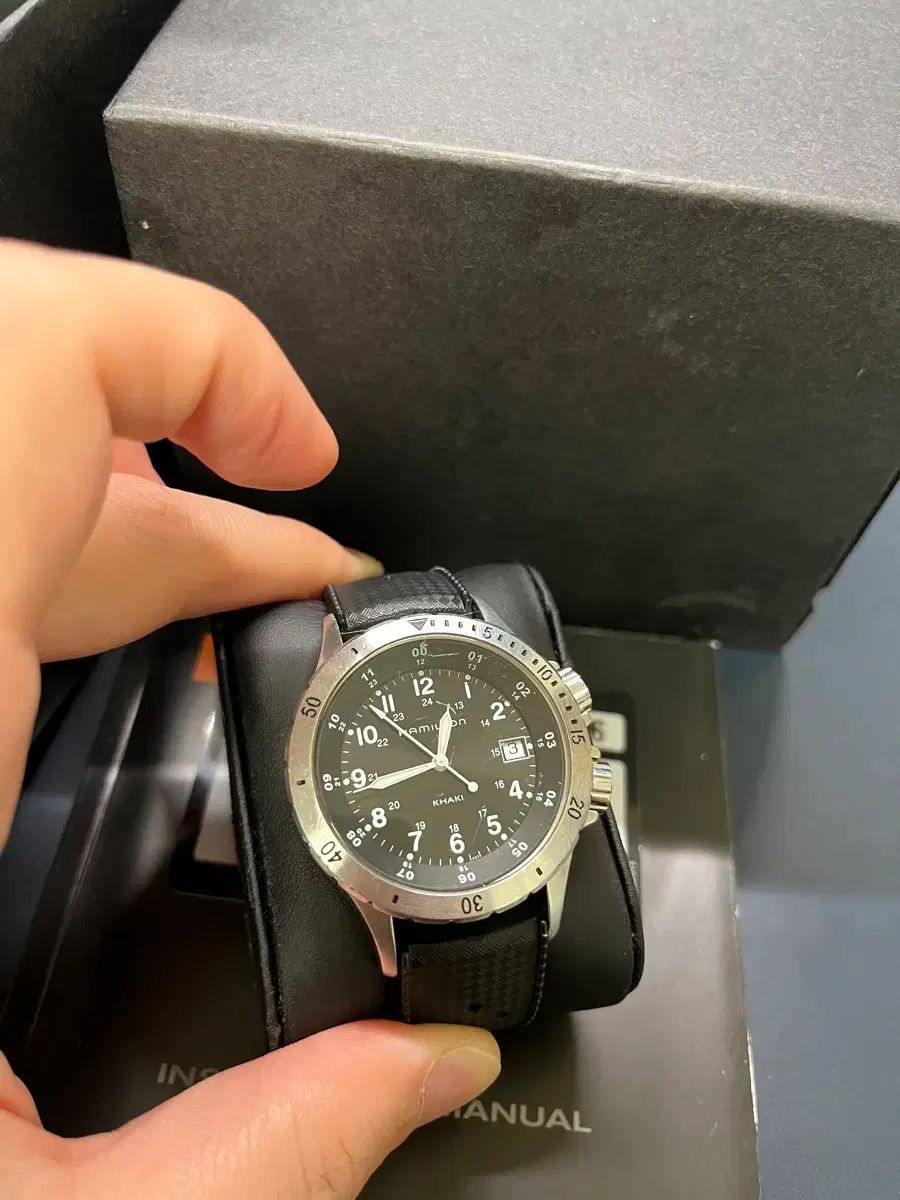 HAMILTON カーキ デュアルクラウン クォーツ時計