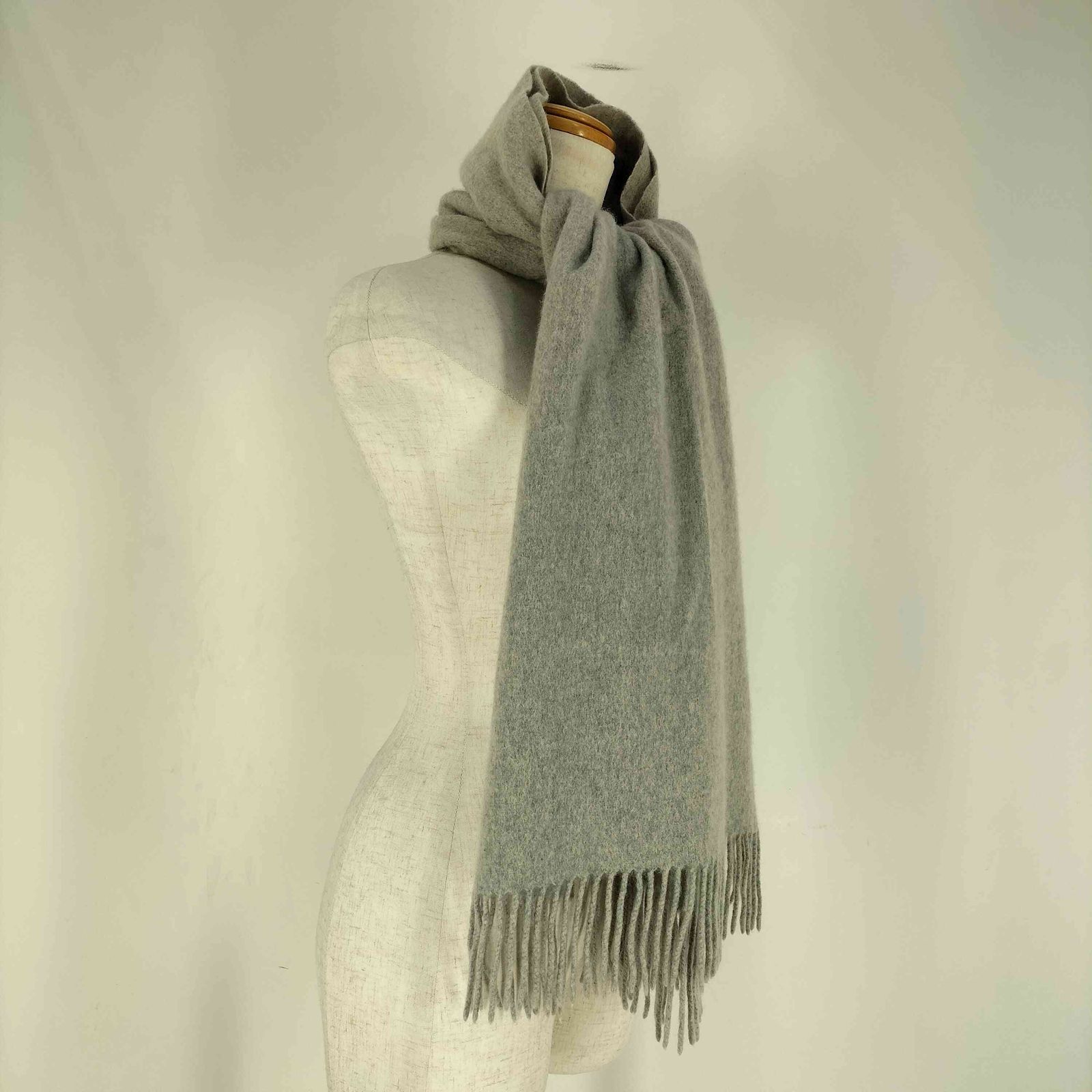 クロエ Chloe ロゴ刺繍 フリンジ マフラー レディース 表記無 - メルカリ