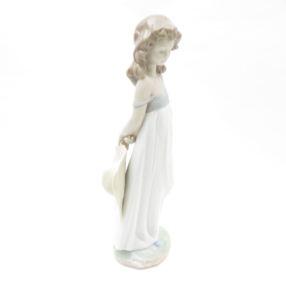 リアドロ　陶器人形　思い出の丘 美品 LLADRO リヤドロ 8114 思い出の丘 Natural Beauty フィギュリン