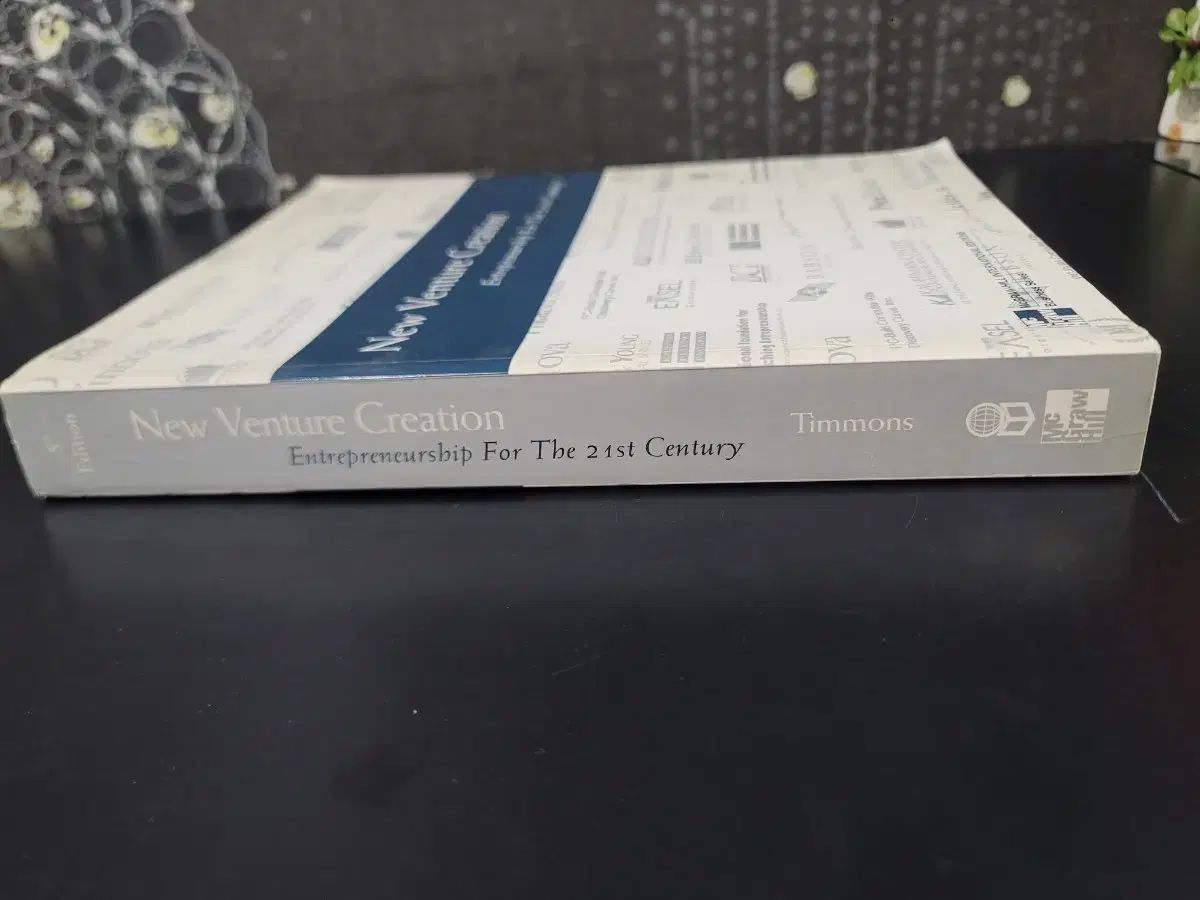 ビジネス・経済 New Venture Creation New Venture Creation (5版) 企業家精神 教材 - メルカリ