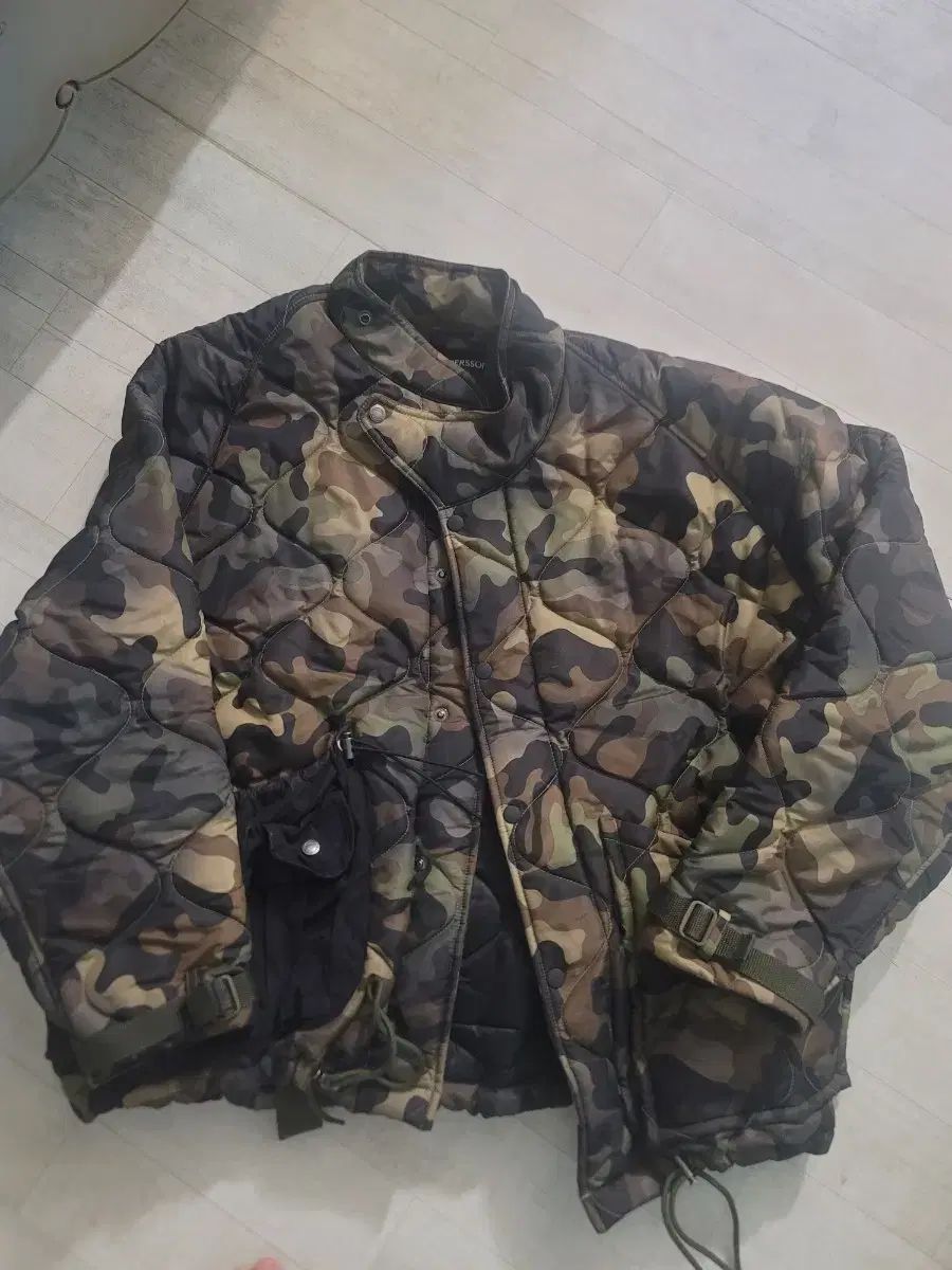 アンダーソンベル マルチポケット キルト カモフラージュ アウター M