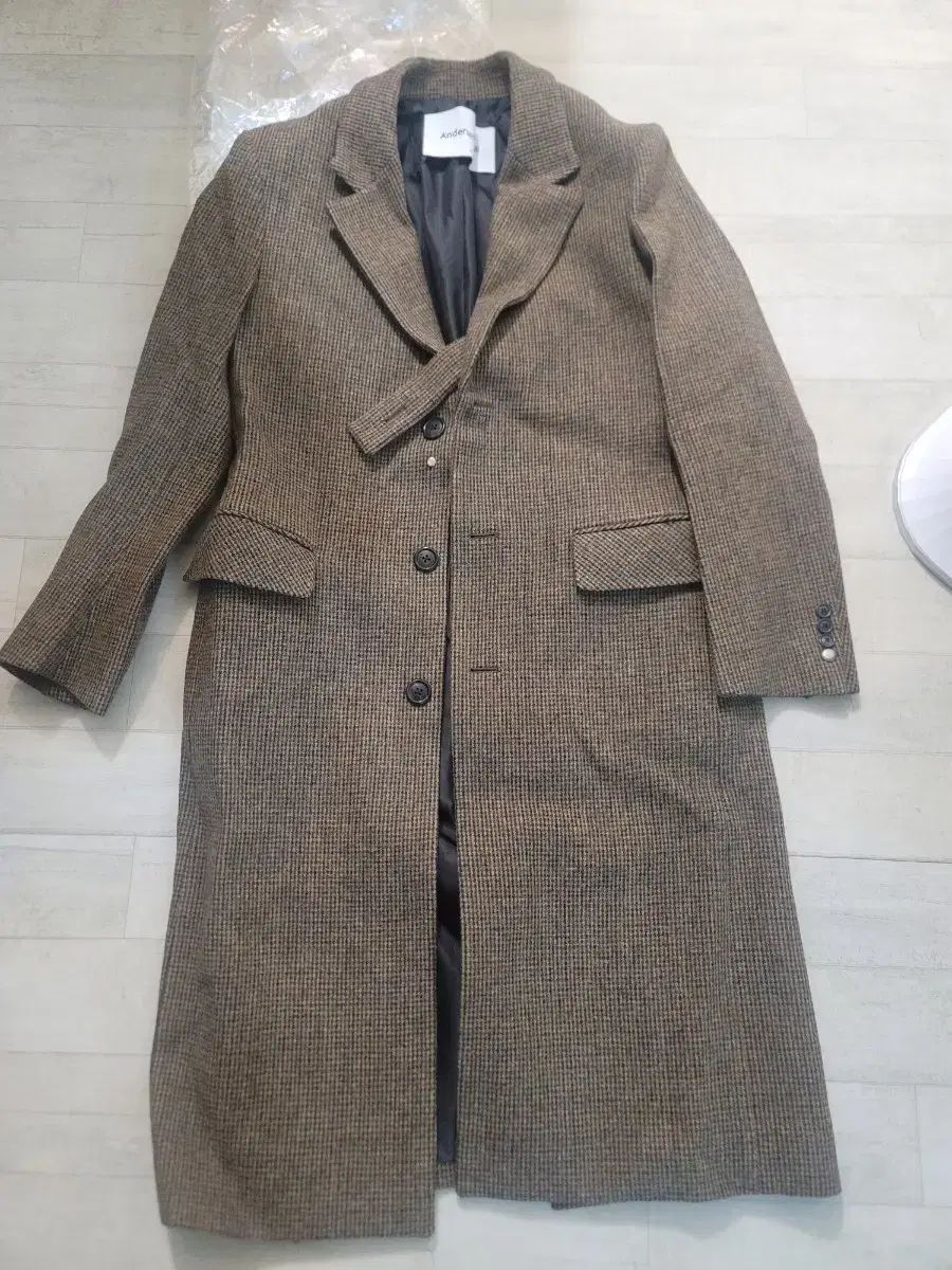 アンダースンベル ジェームス シングル ストラップ コート m
