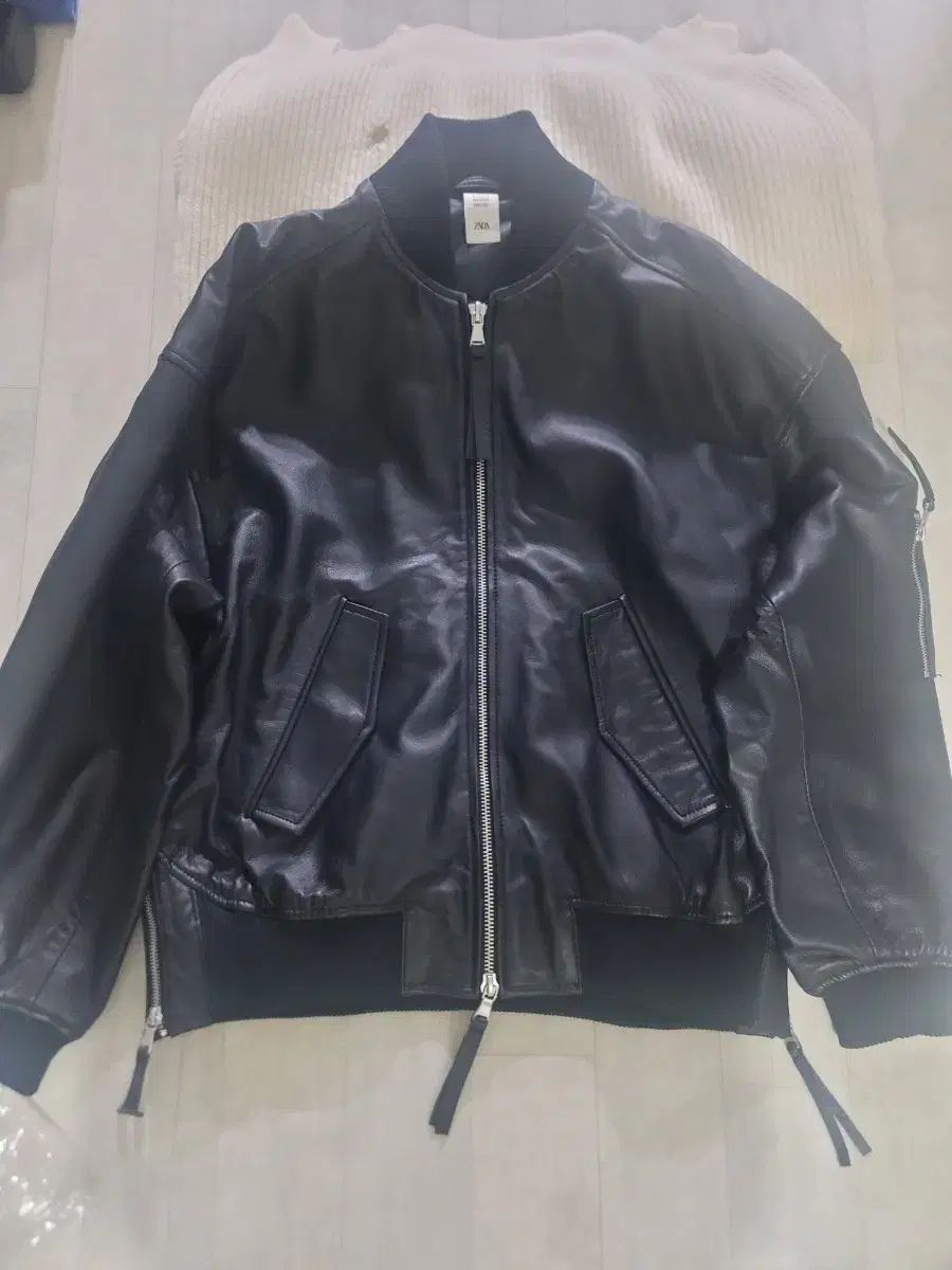 ザラ メゾンスペシャル ラムスキン MA 1 S