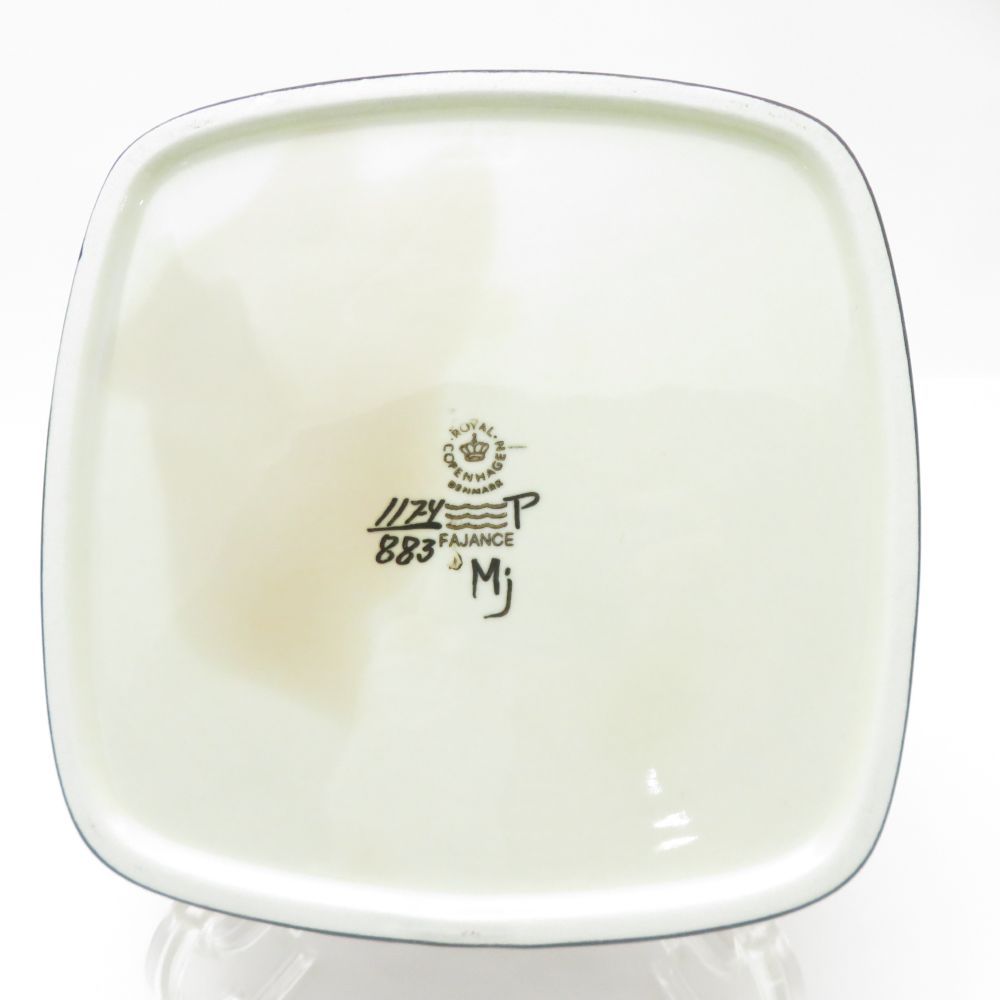 ●ロイヤルコペンハーゲン テネラ スクエアプレート 角皿 マリアンヌジョンソン ROYAL COPENHAGEN ロイヤルコペンハーゲン テネラ 1174/883 MJ