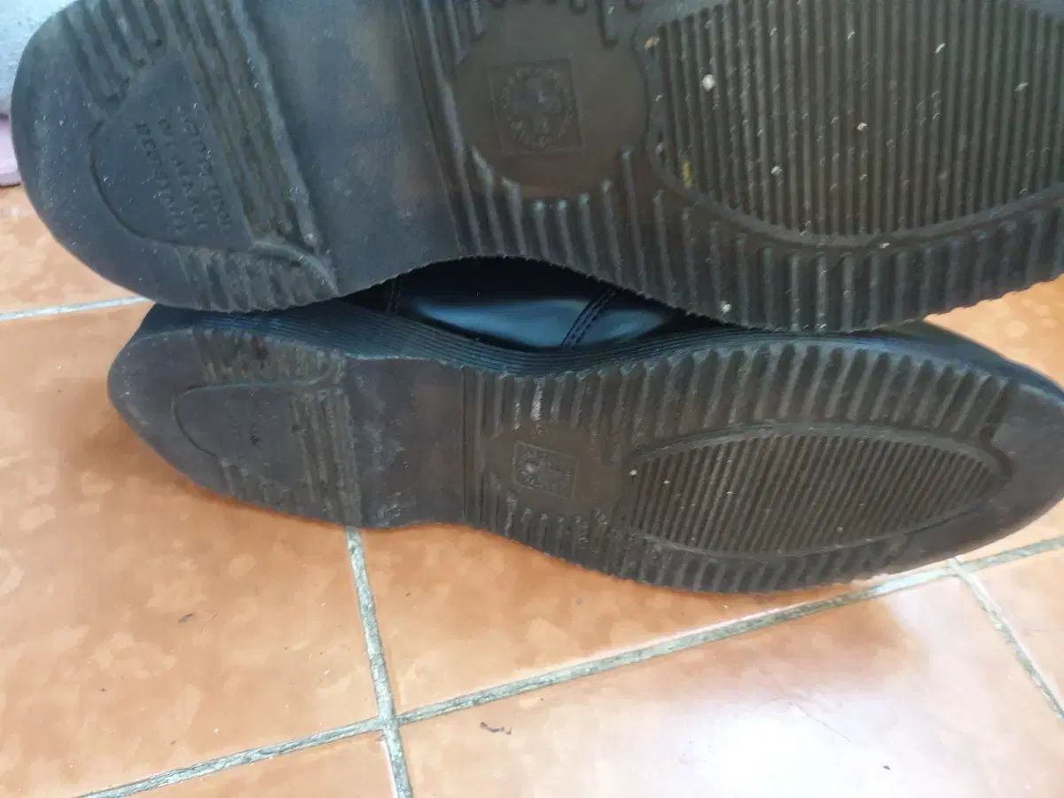  DR MARTENS ドクターマーチン チェルシーブーツ サイズ41 255オススメ その他 ブーツ 革靴