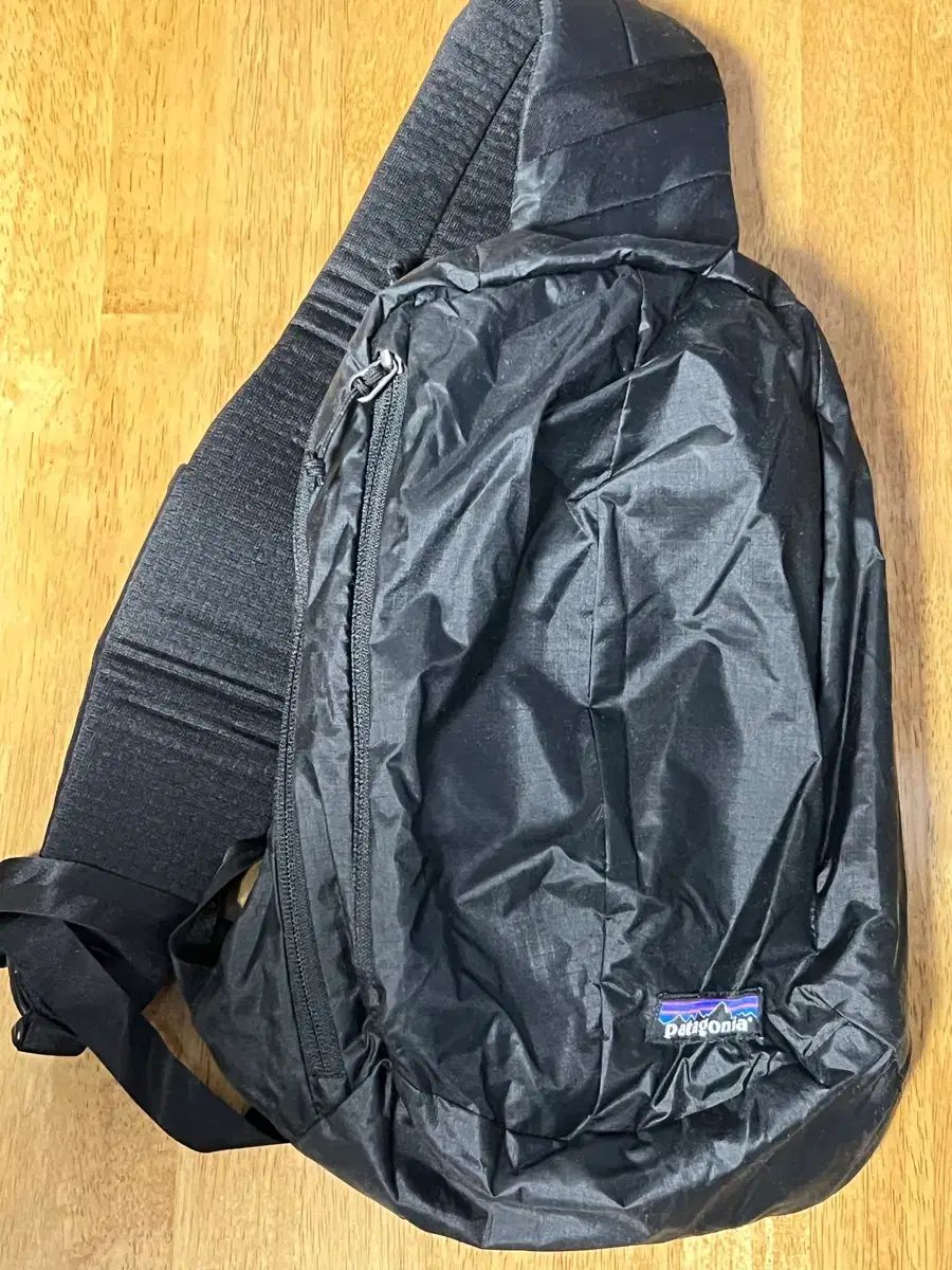 パタゴニア ウルトラライト ブラックホール スリングバック 8 L ブラック パッカブル