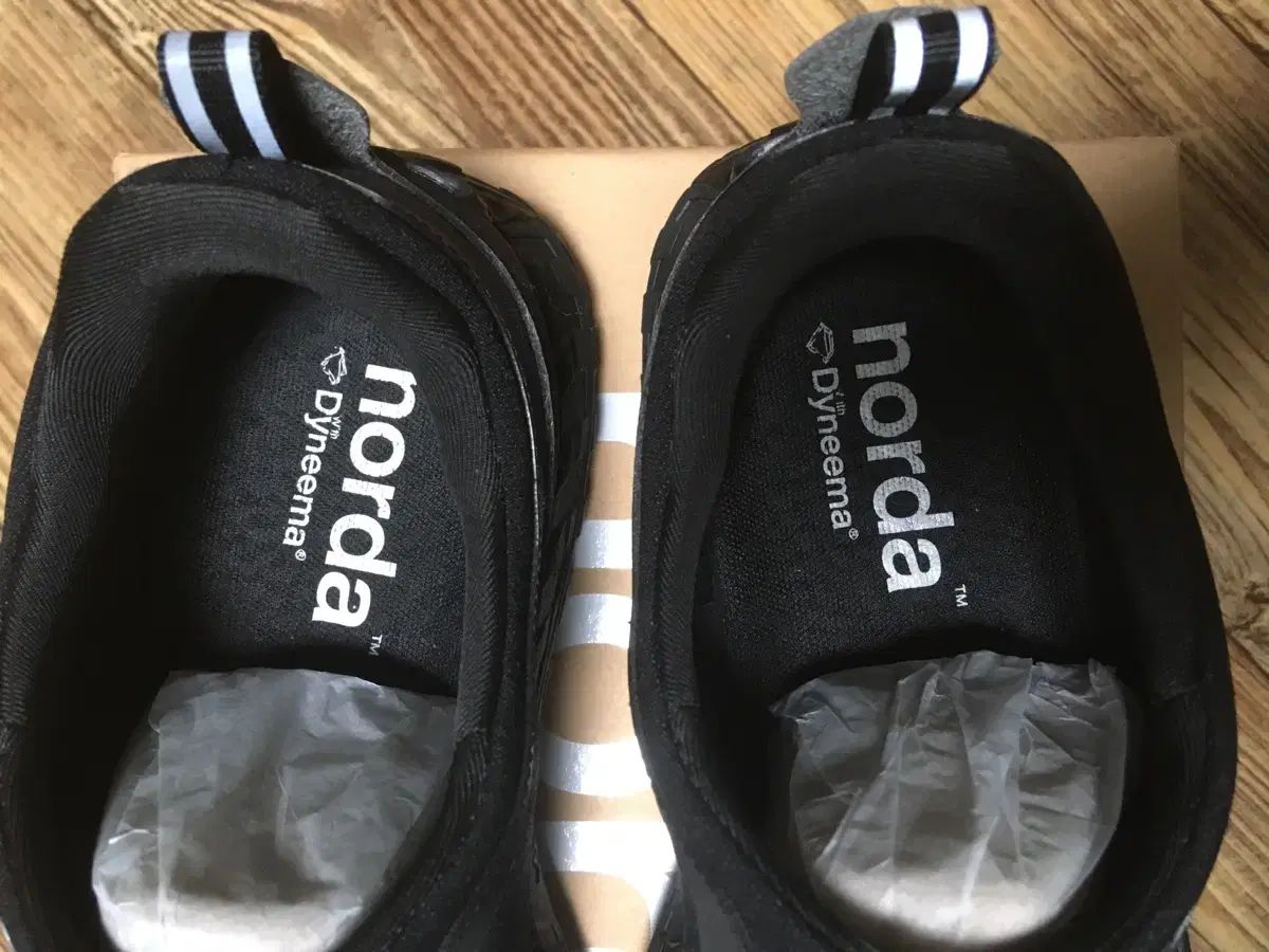  11 5 ノダ 003 ピーチブラック 登山靴 トレッキングシューズ アウトドアシューズ