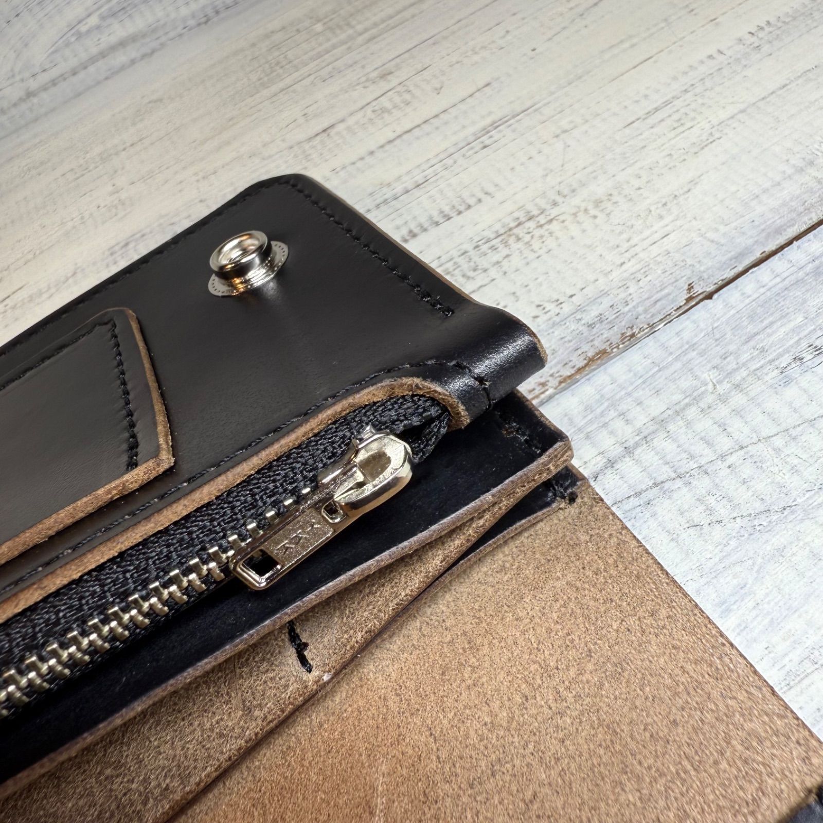 トラッカーウォレット ロング 3層】クロムエクセル 茶芯 YKK シルバー