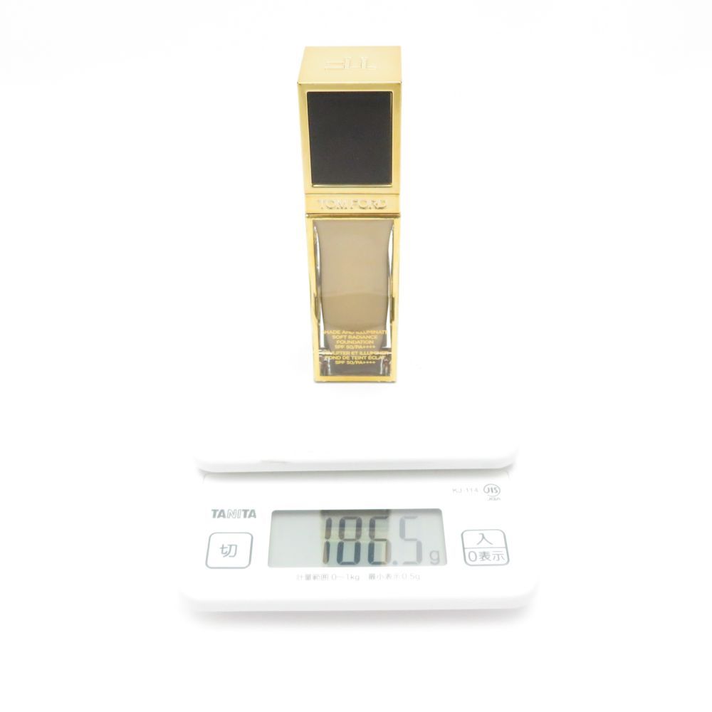 美品 TOMFORD トムフォード シェイド アンド イルミネイト ソフト