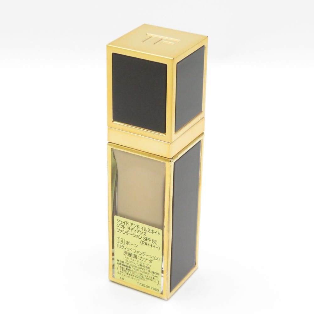 トムフォード シェイド アンド イルミネイト ファンデーション 1.4 ボーン 美品 TOMFORD トムフォード シェイド アンド イルミネイト ソフト