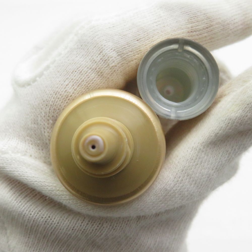 美品 ESTEELAUDER エスティローダー リニュートリィブラディアントUV