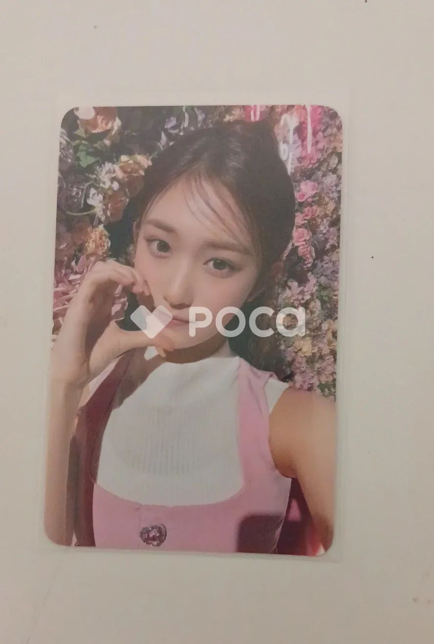 IVE イソ IVE THE FIRST FAN CONCERT The Prom Queens RANDOM