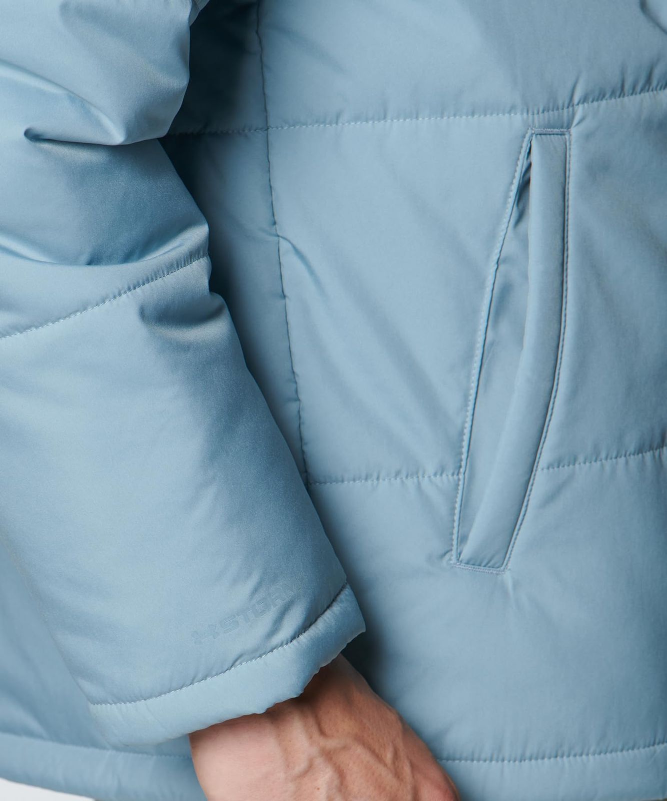 アンダーアーマー UA