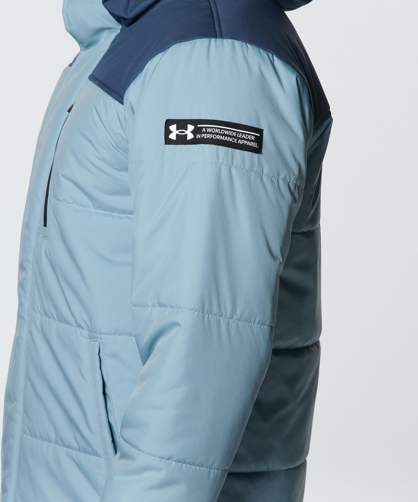 アンダーアーマー UA