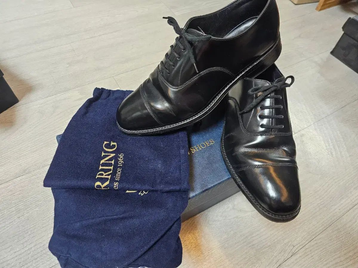 ヘリングシュー ストレートチップ