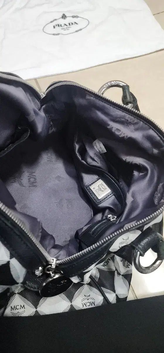 MCM ナイロン シルバー ボストンバッグ 【公式通販】