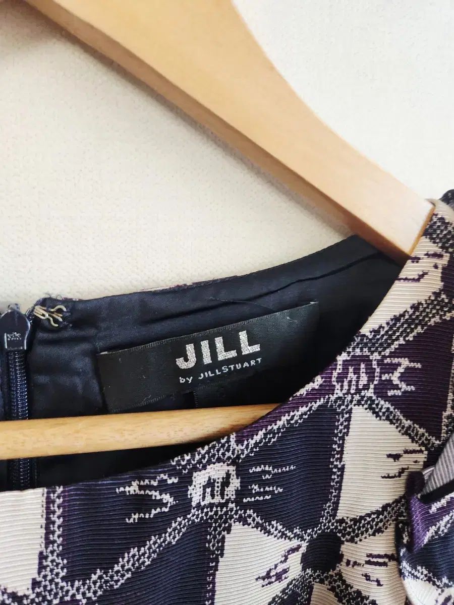  ジル バイ ジルスチュアート ジャカード ボリューム ONE PIECE 85 55 長袖 七分袖 ひざ丈ワンピース