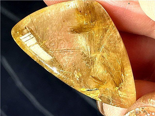 ☆AAA級天然ゴールドルチルクォーツ原石B89P3/65P10B - メルカリ