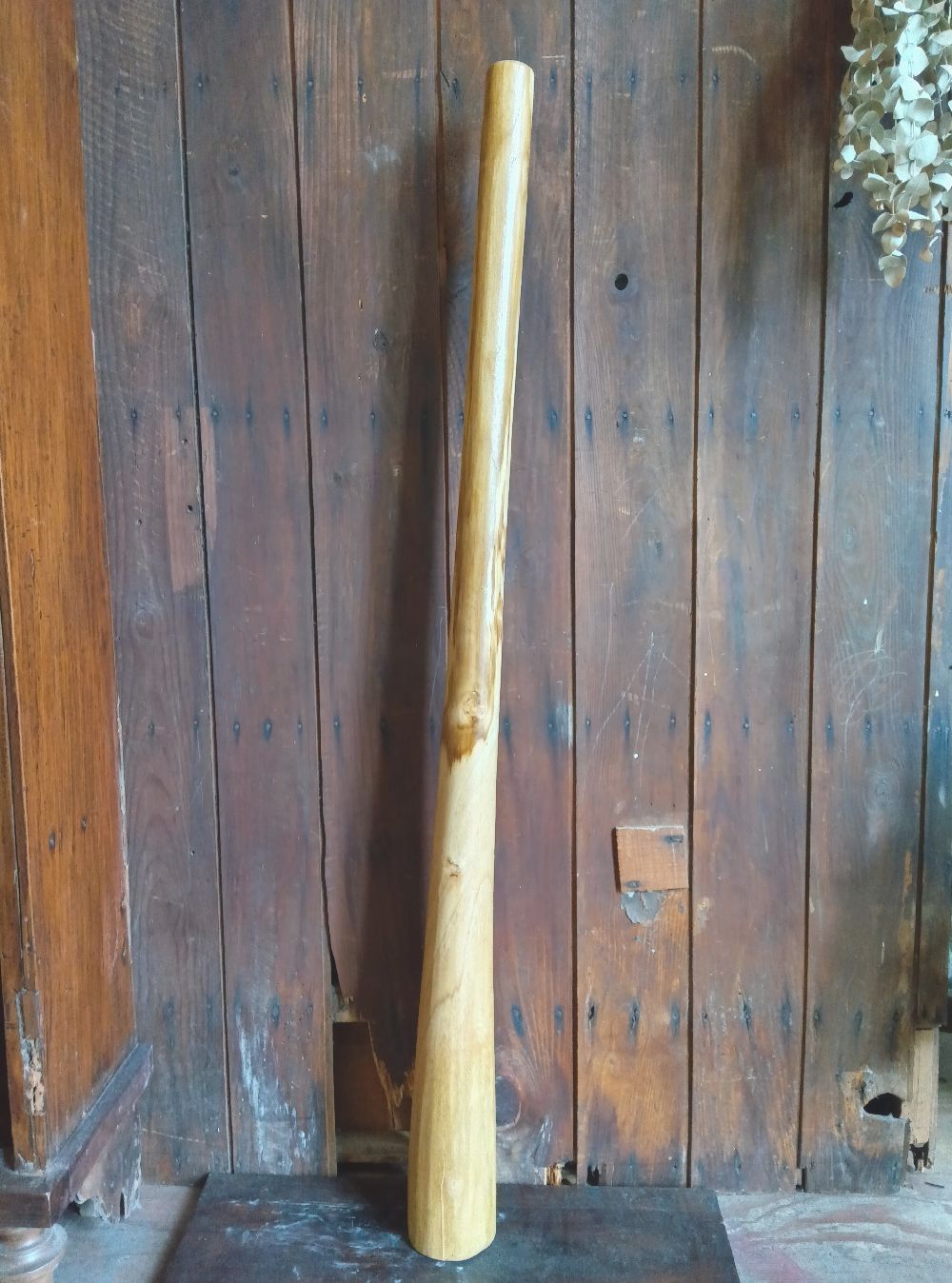 ディジュリドゥ 民族楽器 インドネシア スアールウッド 木製 楽器 管楽器 オブジェ インテリア エスニック アジアン 雑貨 癒し 瞑想 リラクゼーション ヒーリング スピリチュアル プレゼント 手作り 130 cm