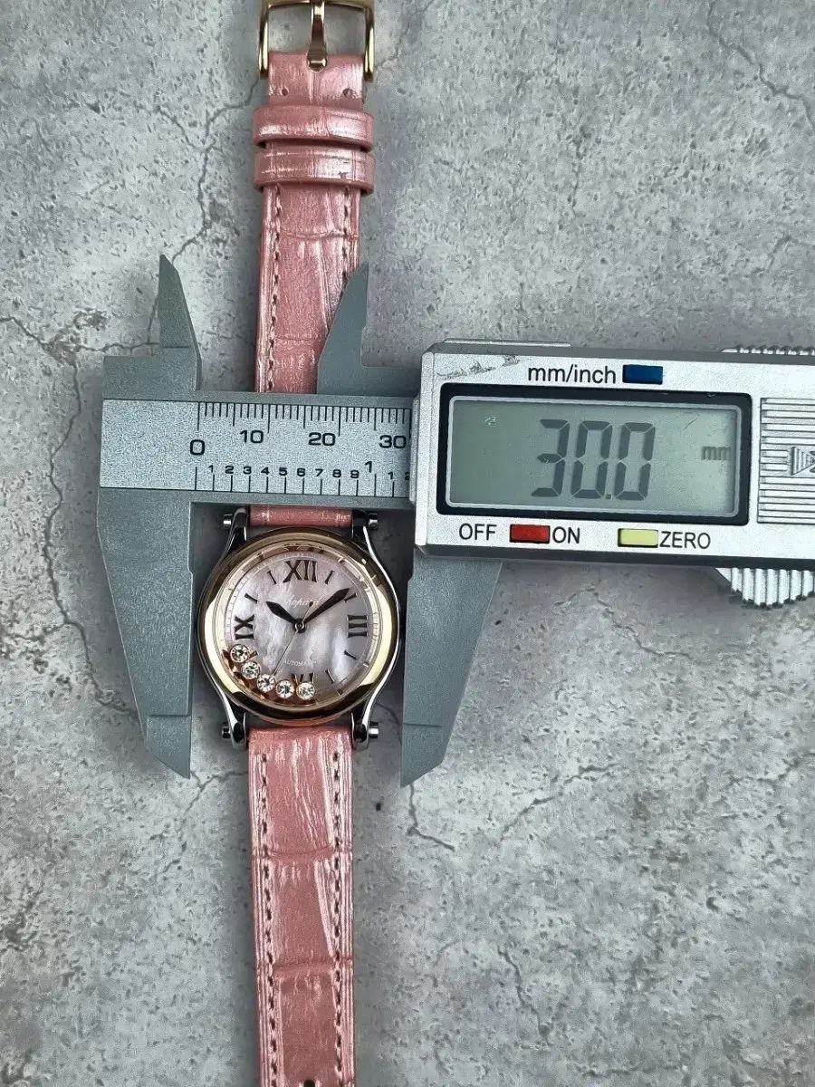 ショパール ハッピースポーツ ピンクダイアル