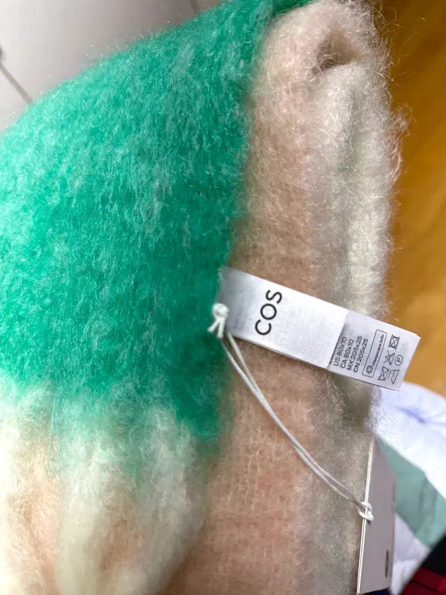 COS フリンジ ブラッシュド モヘア マフラー リピーター多 バンダナ スカーフ 