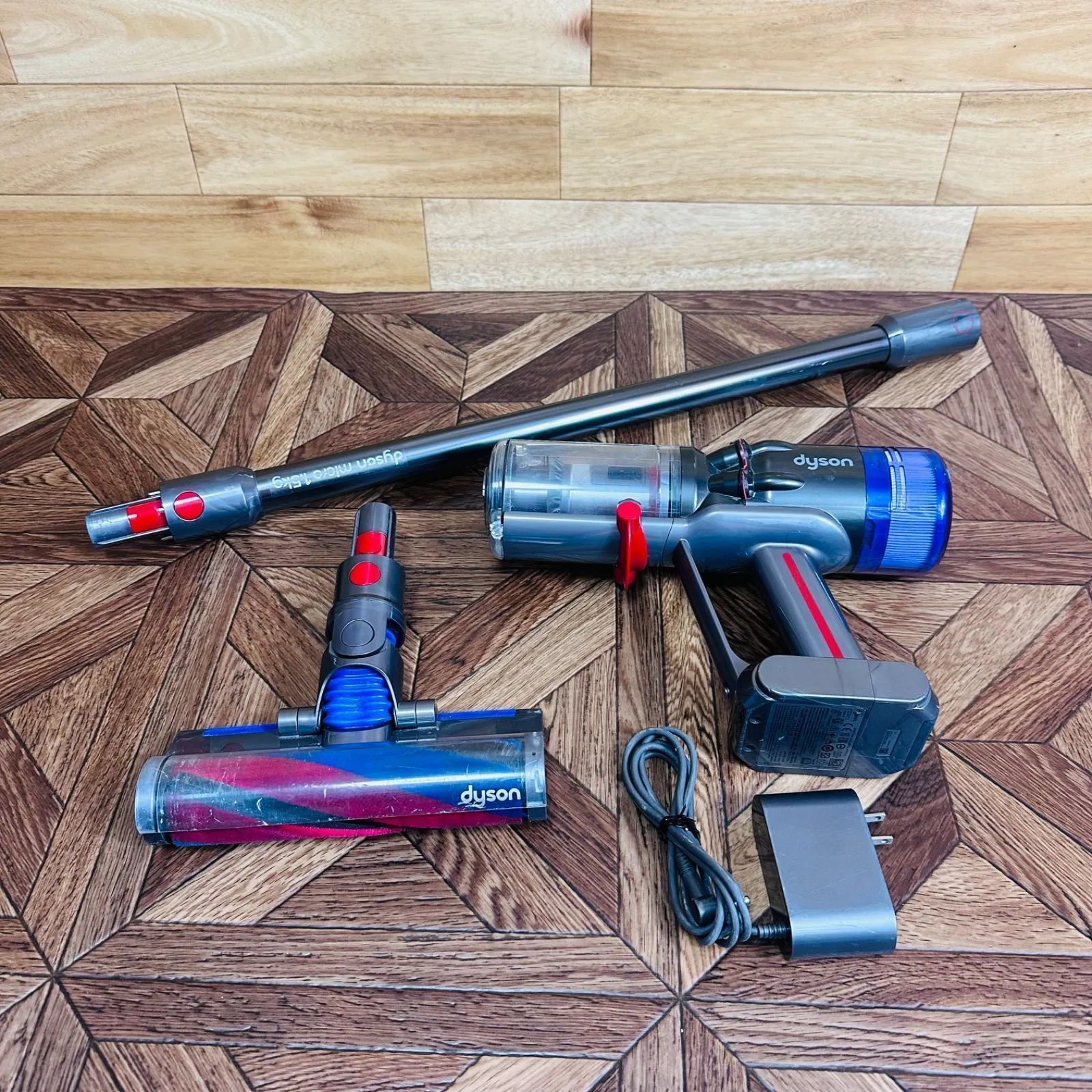 Dyson Micro SV21 ダイソン コードレス掃除機 - メルカリ