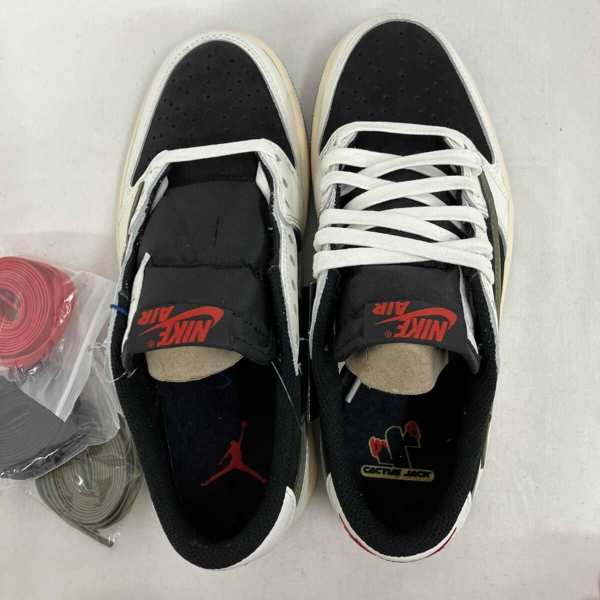 NIKE ナイキ Travis Scott AIR JORDAN 1 LOW OG トラヴィススコット エアジョーダン1ローOG DZ 4137 106
