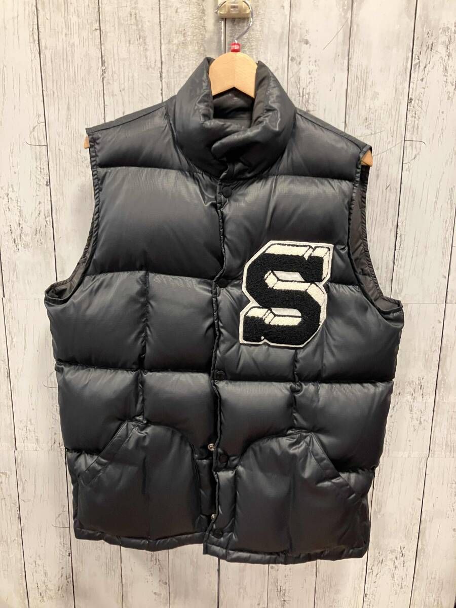 STUSSY ステューシー ダウンベスト ブラック リバーシブル ワッペン Mサイズ メンズ