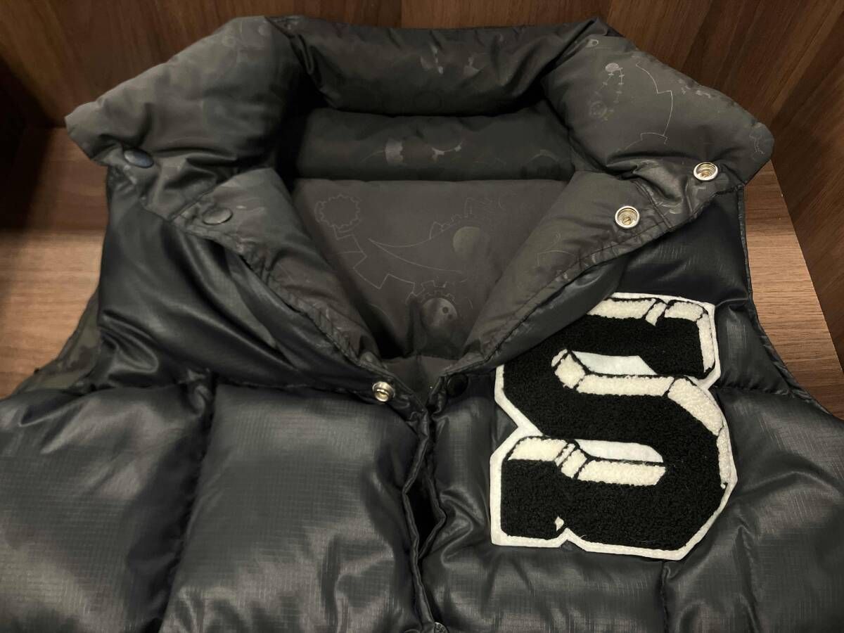 Stussy ダウンベスト 黒 Stussy ダウンベスト 黒 公式通販 【公式通販】