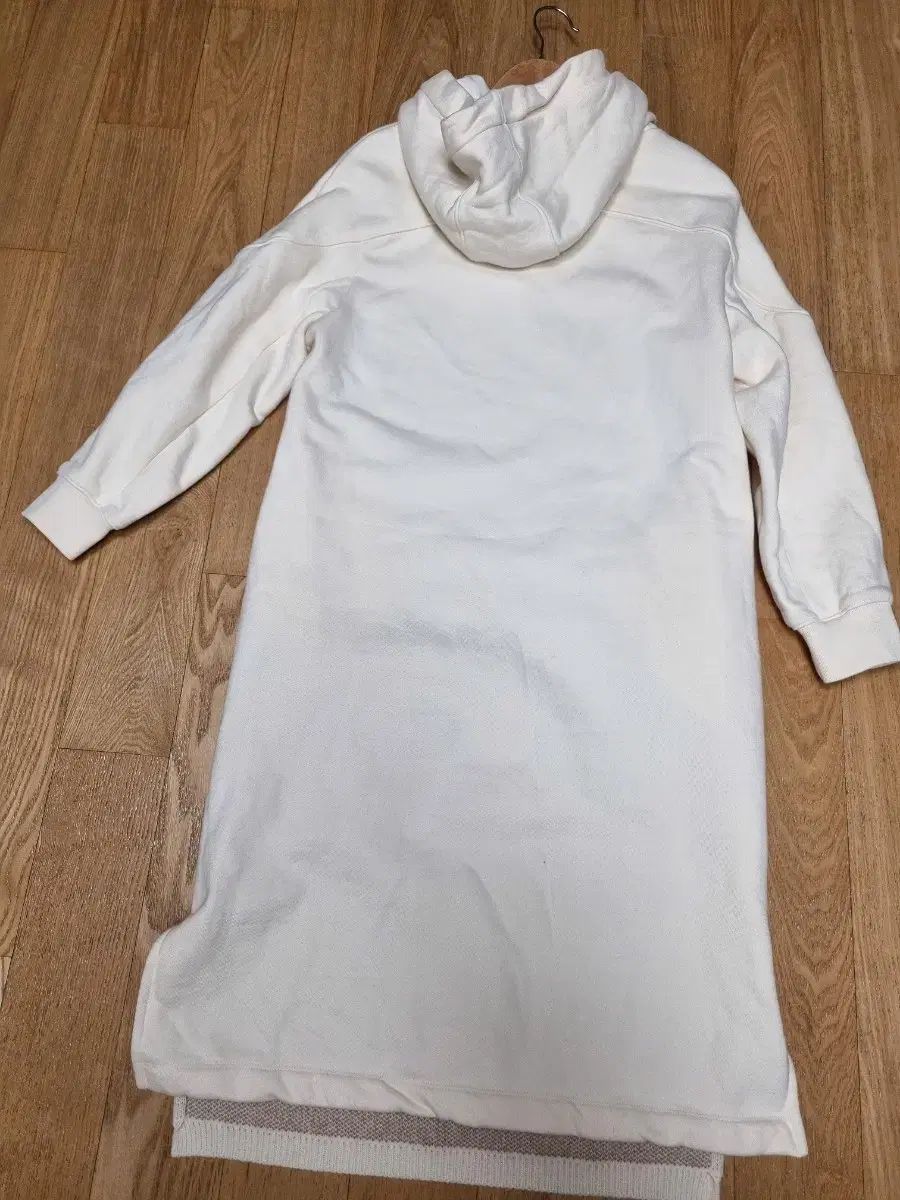 O 2 nd フード付きニット ONE PIECE