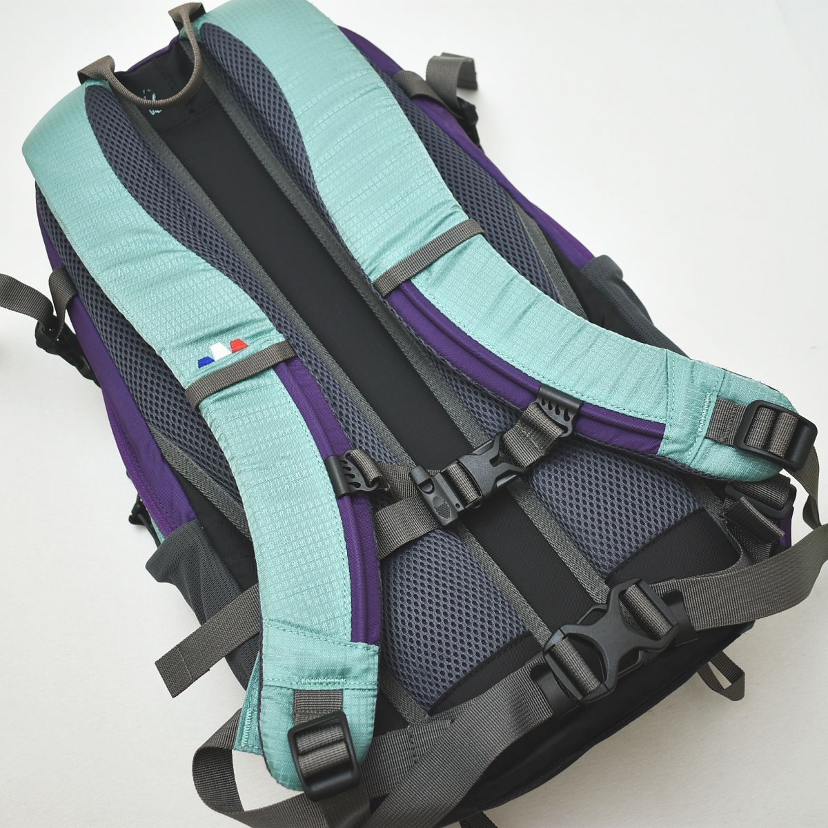エーグル AIGLE Grenoble 15 ナイロン 登山 リュック バックパック
