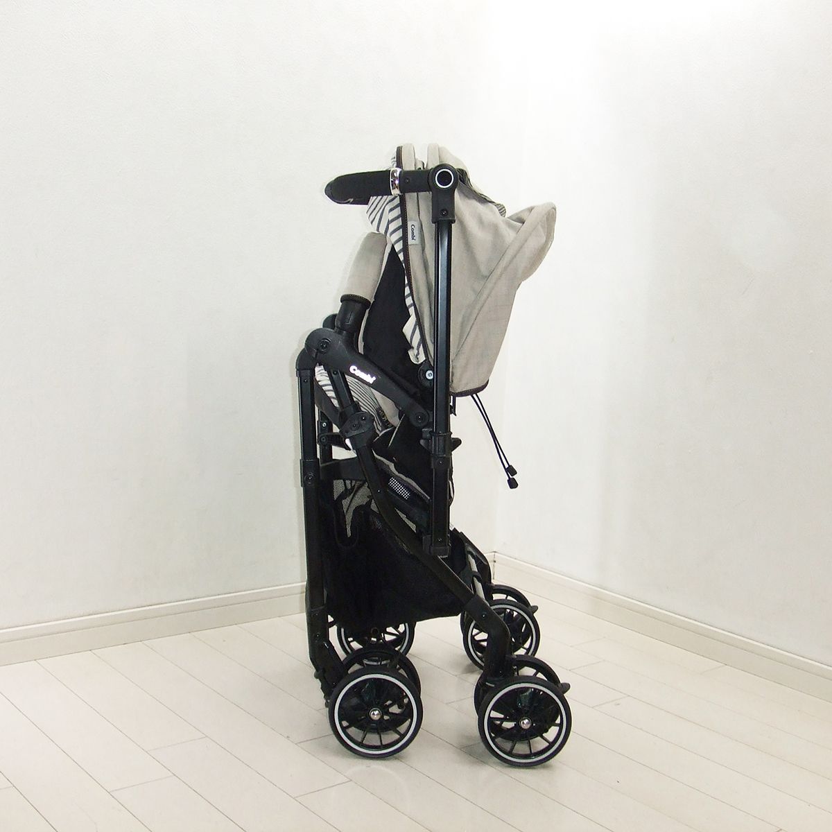  ベビーカー コンビ ホワイトレーベル スゴカルα 4キャス compact HT combi 1カ月から3歳 両対面式 ベビーカー A 撥水加工 ベビーカー バギー 外出 移動用品