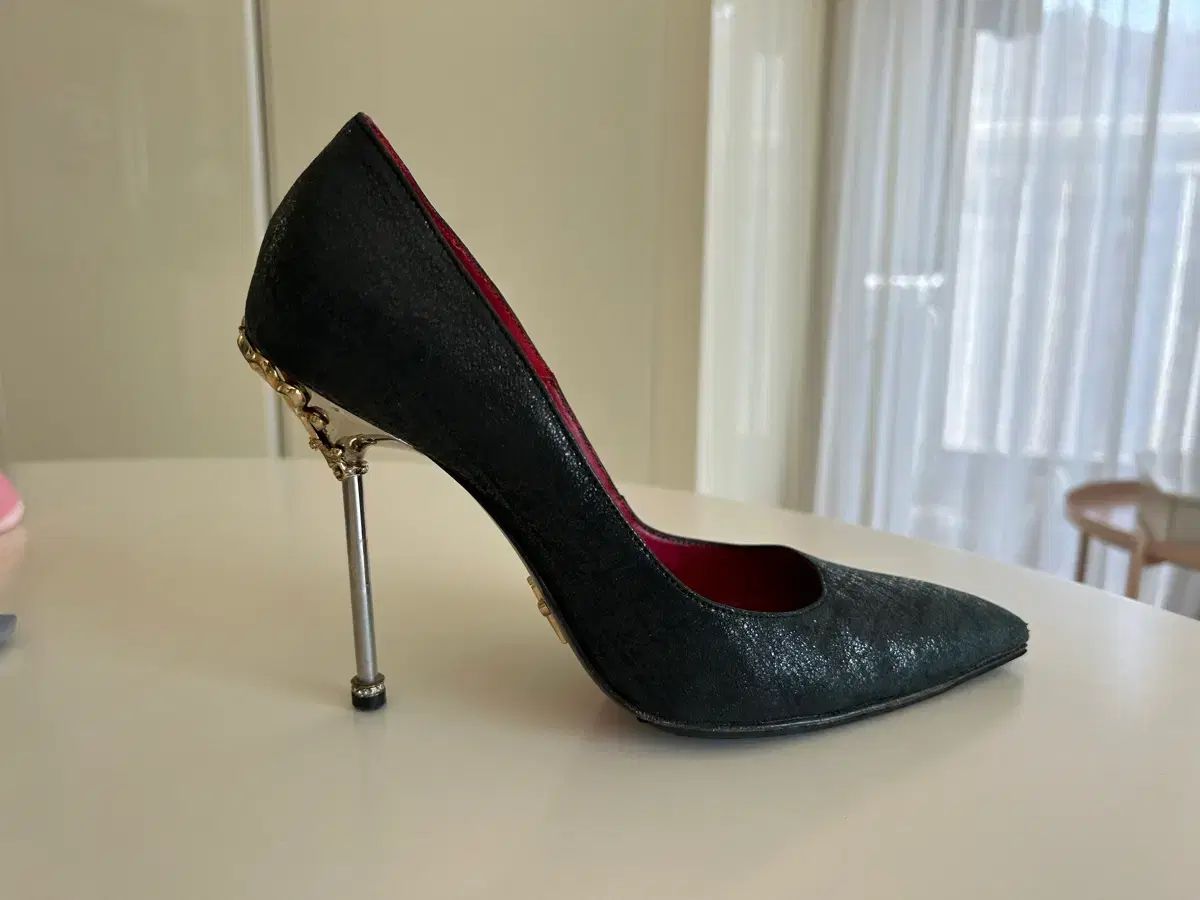 チェーザレ パチョッティ ヒール 靴 イタリア ミュウミュウ ダストバッグ