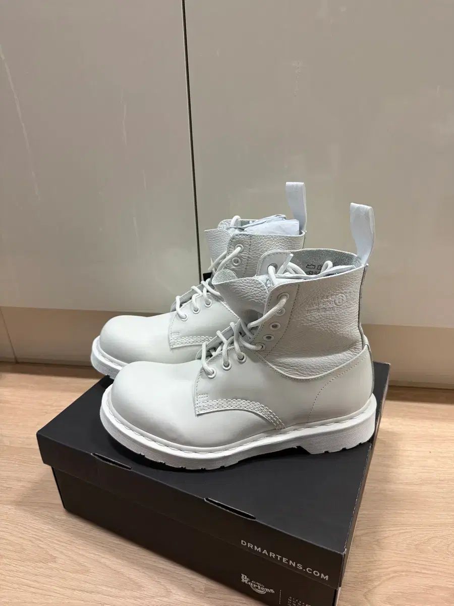 260 DR MARTENS x MM 6 Maison Margiela 1460