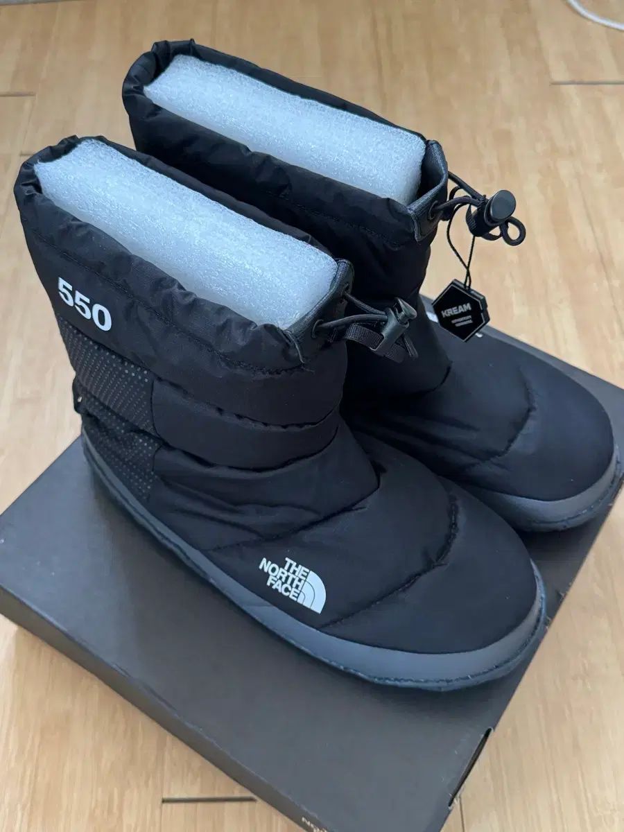 270 THE NORTH FACE ザノースフェイス ヌプシ アプレ ビューティ TNF ブラック