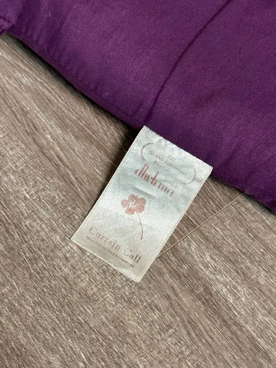 IU チェジュ コンサート クッション