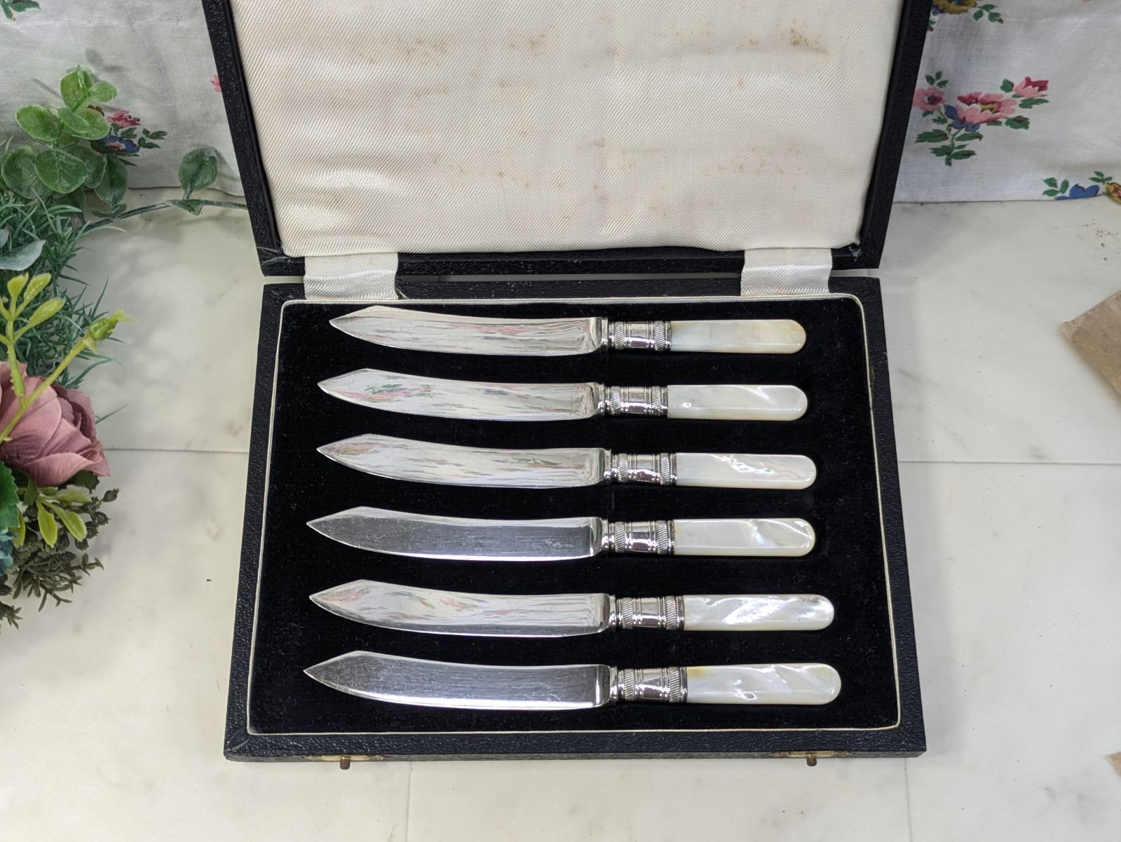 【英国】シェルのティーナイフ 6本【シルバープレート】ケース 英国】シェルのティーナイフ 6本【シルバープレート】ケース