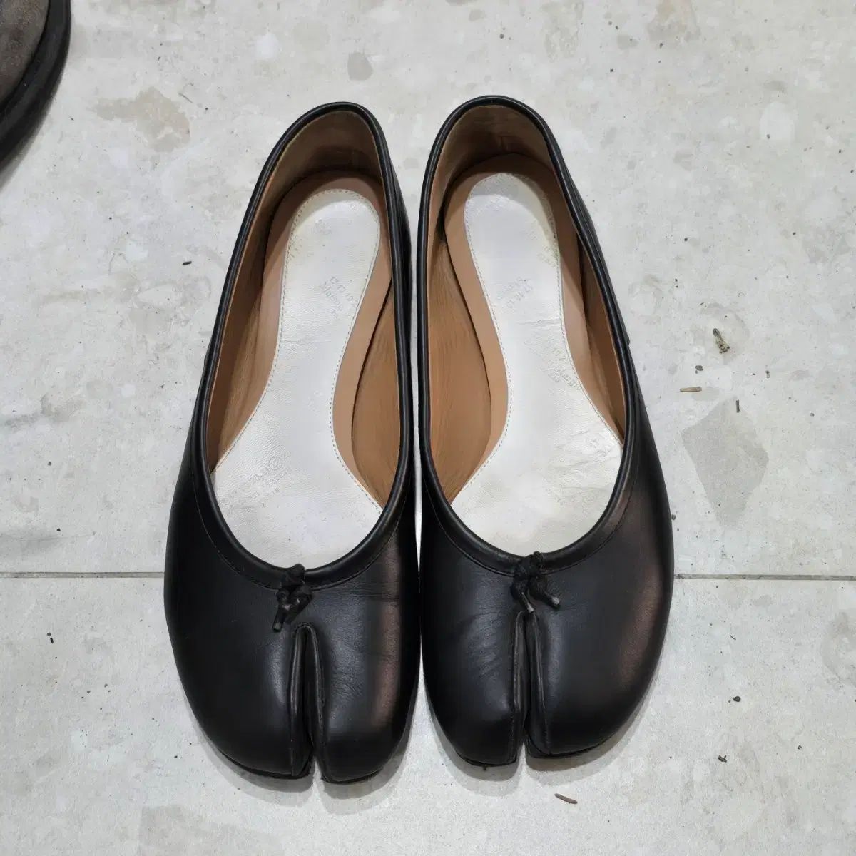 メゾンマルジェラ 足袋 フラット 36 230