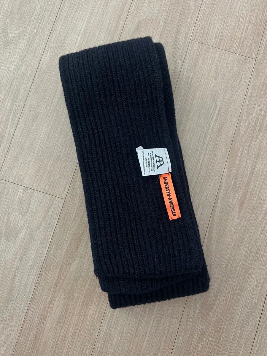 アンデルセンアンデルセン ネイビ ウール マフラー