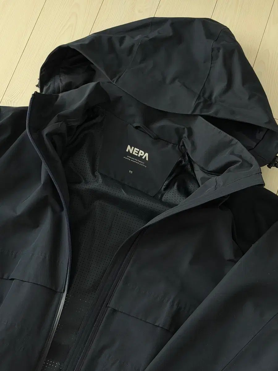 NEPA ネパ ウィンドブレーカー コート