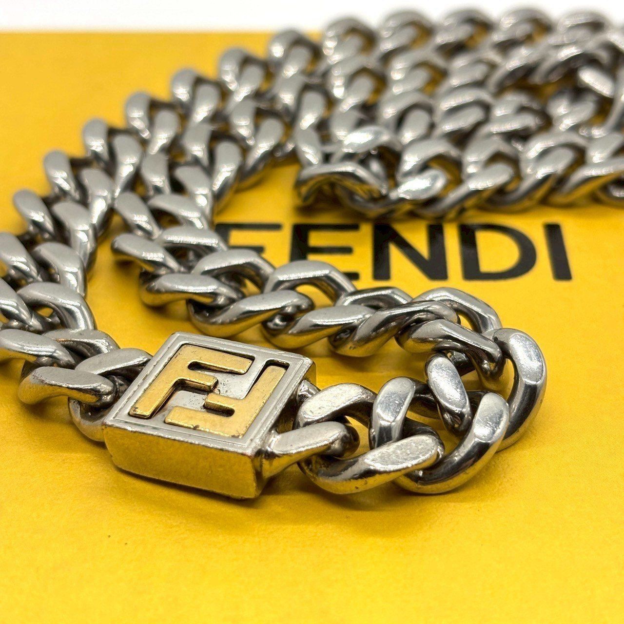 無言で効く、首元】 FENDI キューブチェーンネックレス 喜平 ズッカ