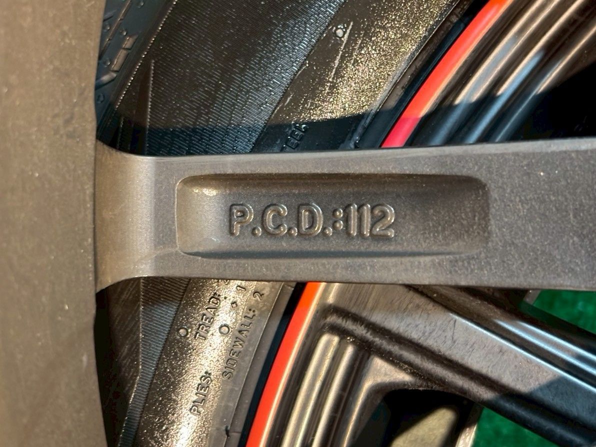  メルセデスベンツ Sクラス 222058 S 450 AMGラインプラス スタッドレスタイヤホイールセット 245 45 R 19 み 19インチ タイヤ ホイールセット