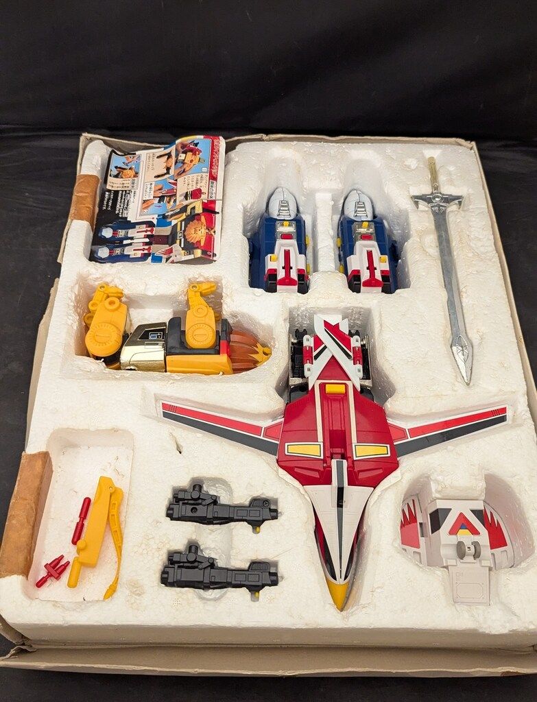 バンダイ DX超合金 ライブマン 超獣戦隊ライブマン DX超獣合体 ライブロボ